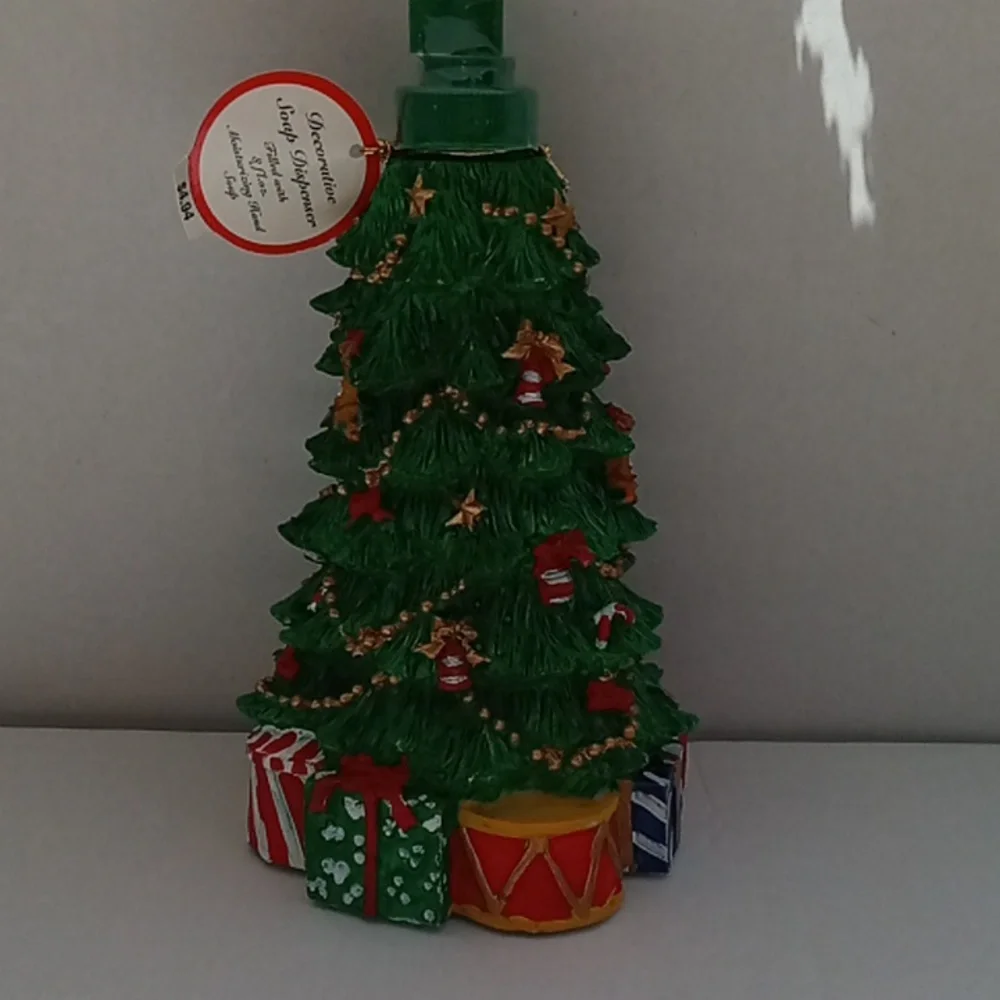 Vintage New/Sealed Decorative Soap Dispenser